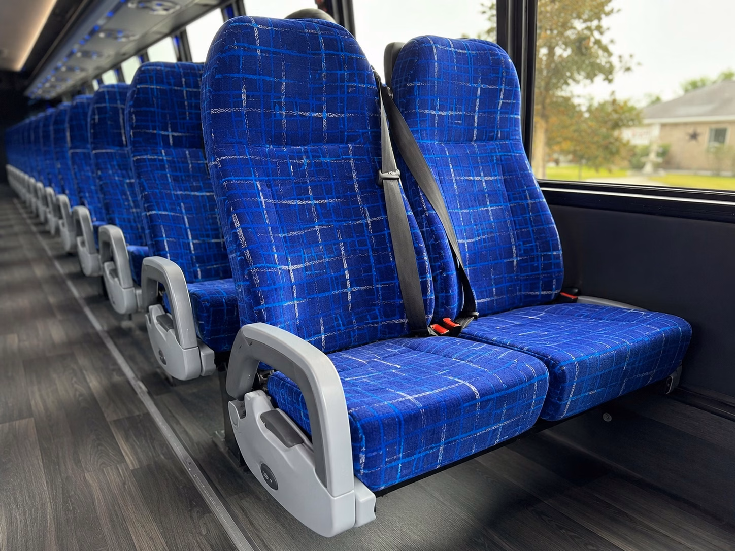plymouth charter bus rentals for school field trips