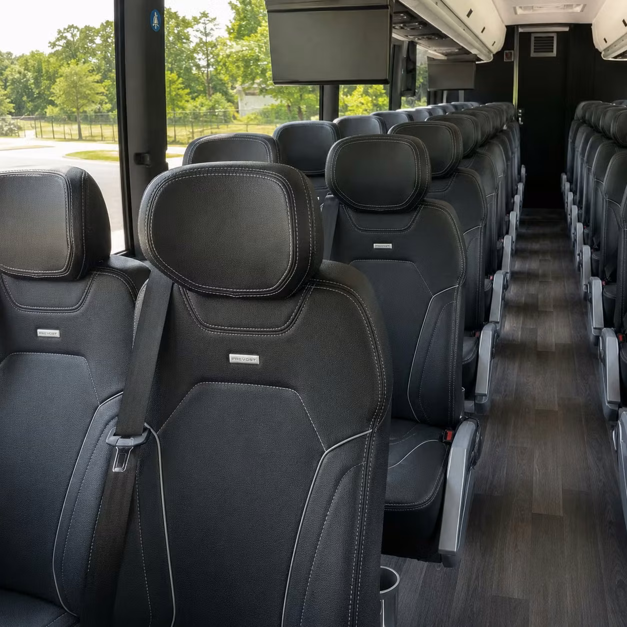 plymouth charter buses
